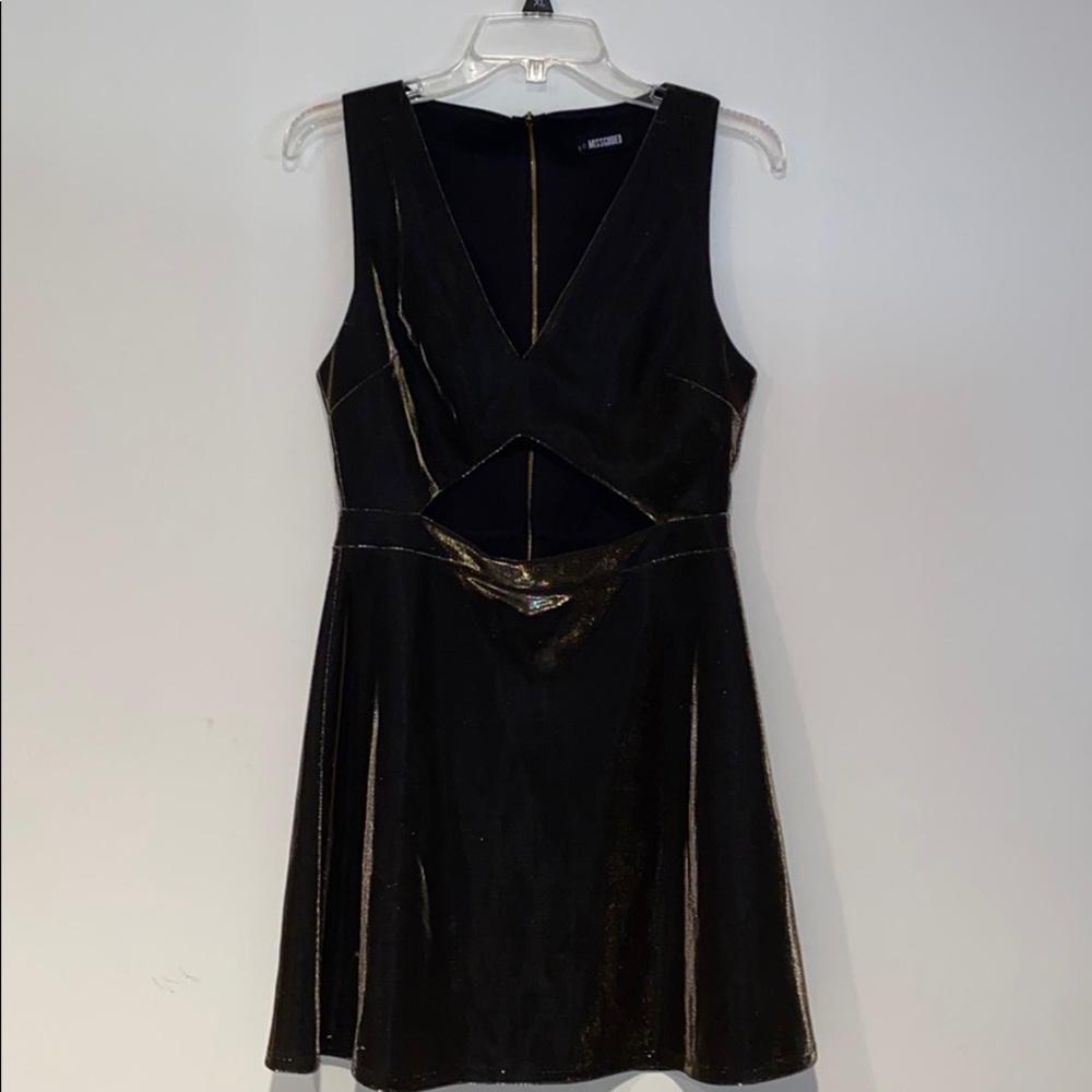🖤🤍 MISSGUIDED Metallic Dress 🤍🖤